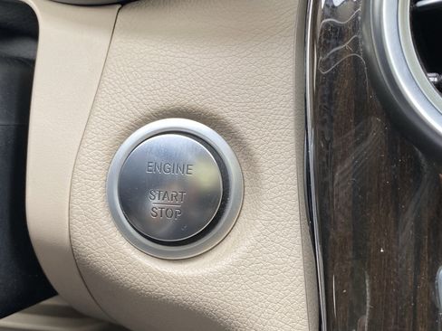 Used 2016 Mercedes-Benz GLC 300 image 16