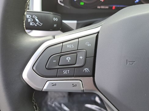 Certified 2023 Volkswagen Atlas SEL image 18