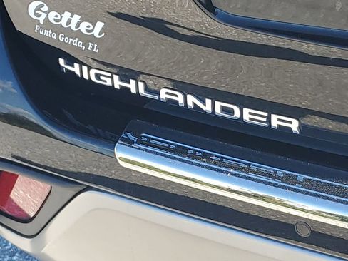 Certified 2021 Toyota Highlander Platinum image 42