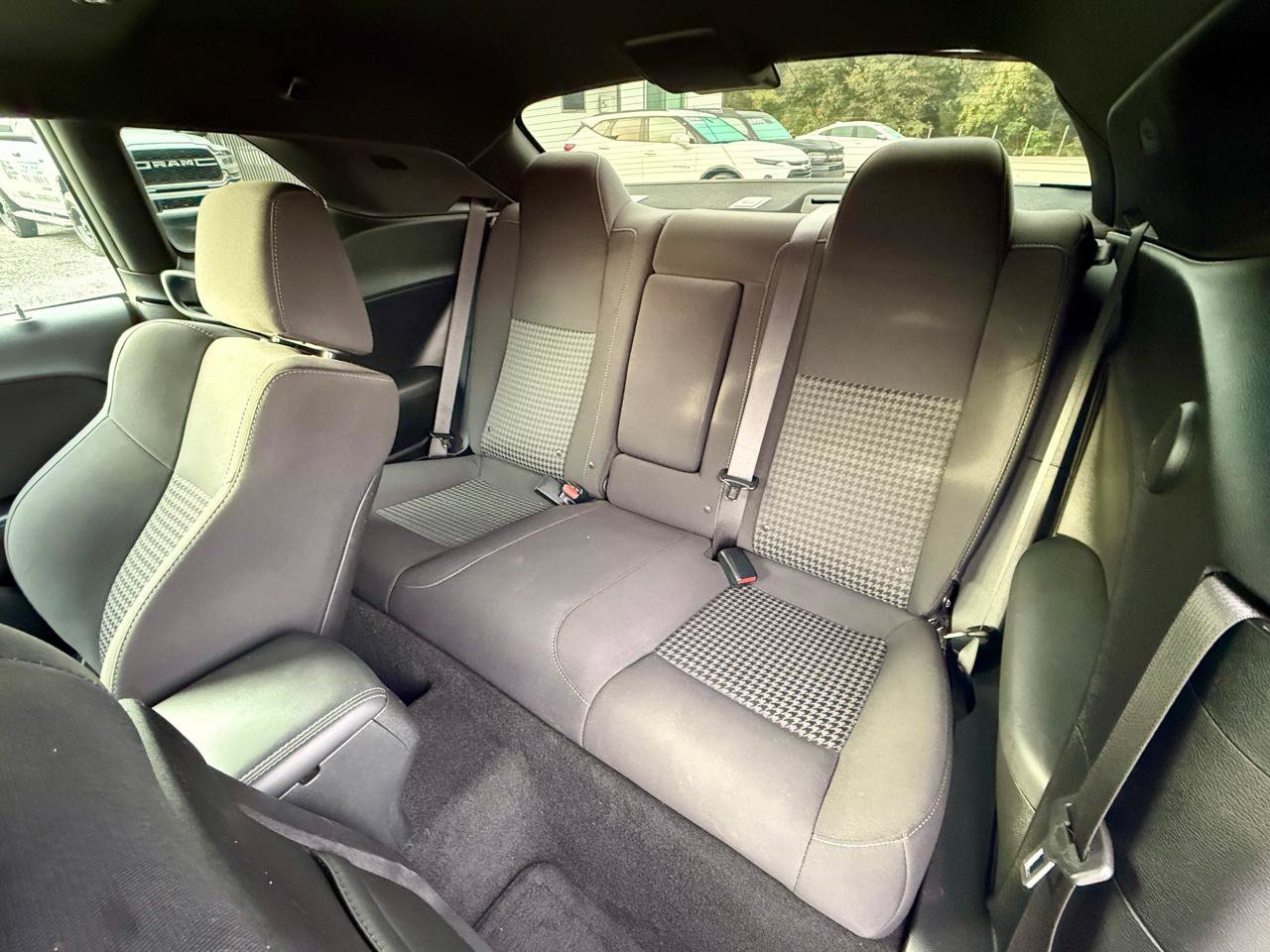 Used 2019 Dodge Challenger R/T RWD image 17