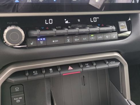 New 2026 Toyota Tundra Limited AWD/4WD image 20