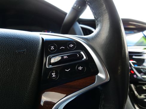 Used 2018 Cadillac Escalade ESV Premium Luxury image 25