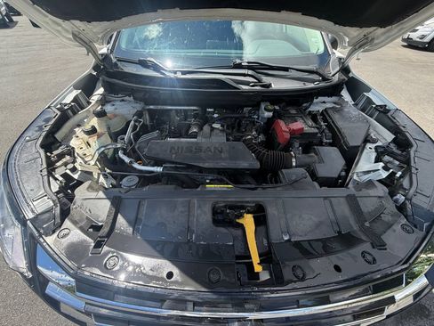Used 2024 Nissan Rogue S FWD image 21