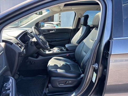 Used 2017 Ford Edge Titanium w/ Equipment Group 301A FWD image 12
