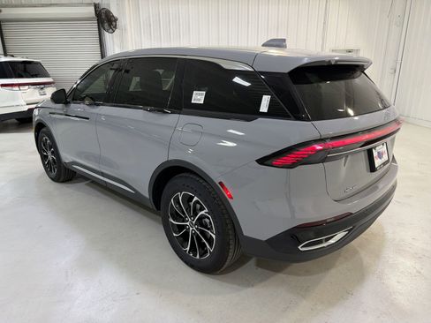 New 2026 Lincoln Nautilus Premier image 25