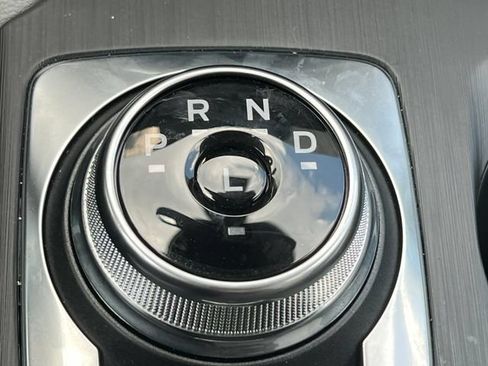 New 2025 Ford Escape SE w/ PHEV Premium Package FWD image 31