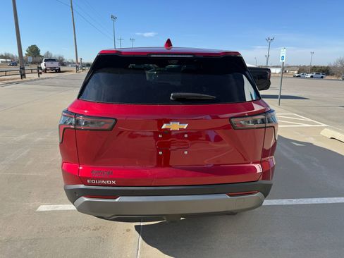 New 2026 Chevrolet Equinox LT w/ Safety and Technology Package FWD image 2