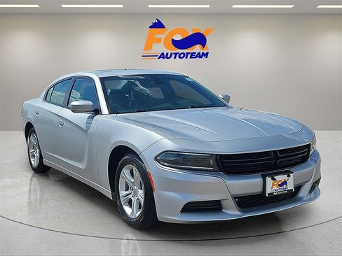 Used 2022 Dodge Charger SXT w/ Leather Interior Group image 7