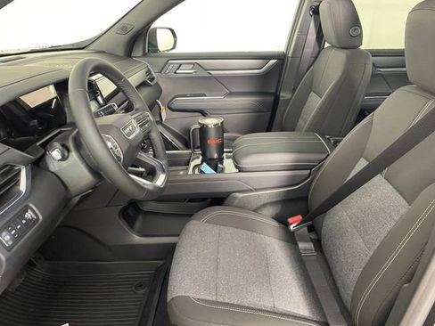 New 2026 GMC Acadia Elevation image 2