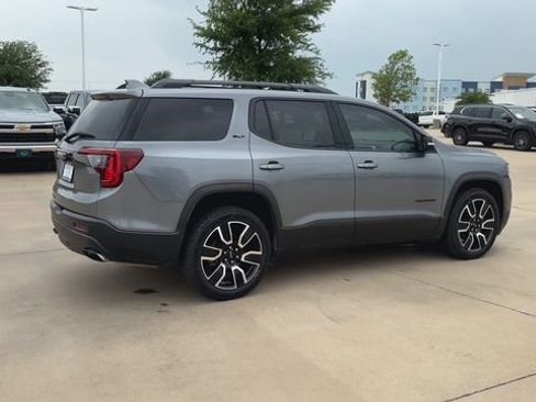 Used 2021 GMC Acadia SLT w/ Elevation Edition FWD image 9