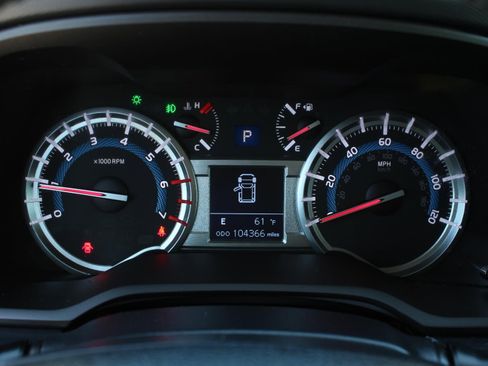 Used 2017 Toyota 4Runner SR5 Premium AWD/4WD image 10