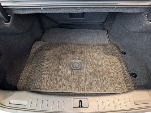 Used 2010 Cadillac DTS FWD image 13