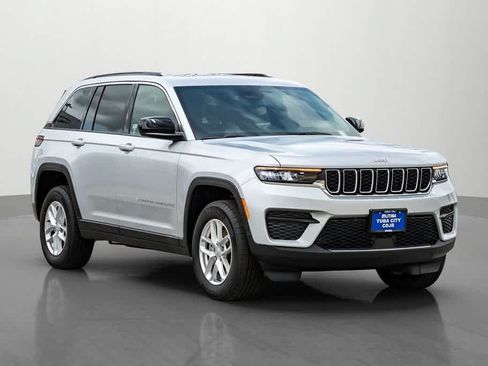 New 2024 Jeep Grand Cherokee Laredo X w/ Luxury Tech Group I AWD/4WD image 6