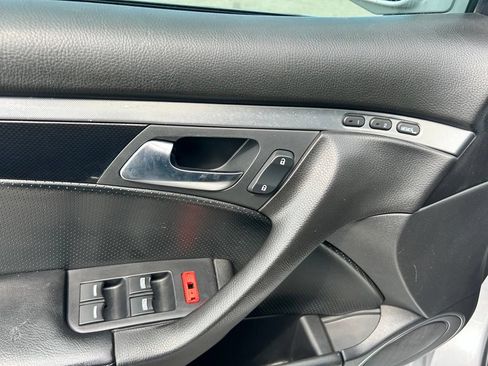 Used 2004 Acura TL FWD image 9