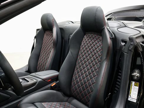 Used 2022 Audi R8 V10 performance image 49