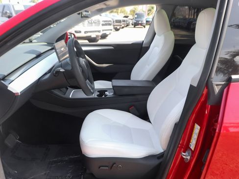 Used 2023 Tesla Model Y Long Range AWD/4WD image 17