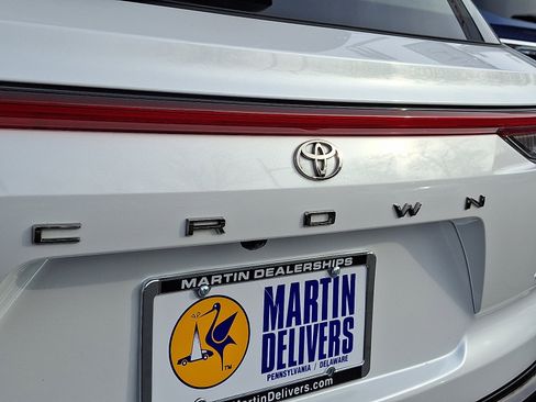 Used 2025 Toyota Crown Signia image 18