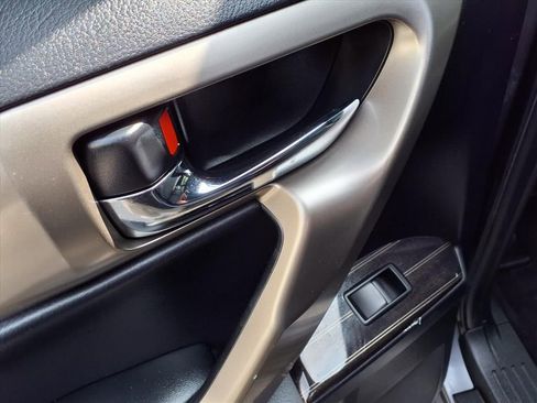 Used 2021 Lexus GX 460 Premium w/ Premium Package image 14