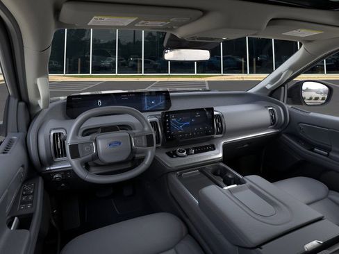 New 2026 Ford Expedition Max Active image 9