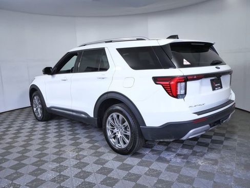 Certified 2025 Ford Explorer Platinum AWD/4WD image 6
