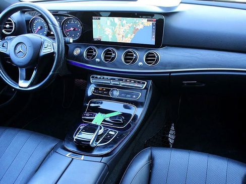 Used 2017 Mercedes-Benz E 300 image 15