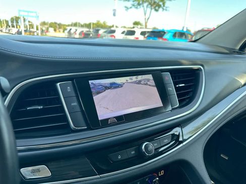 Used 2020 Buick Enclave Essence w/ Sound and Sites Package image 34