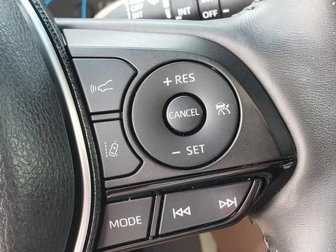 Used 2022 Toyota Venza Limited AWD/4WD image 23