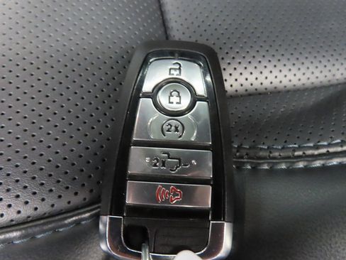 Used 2024 Ford F150 Platinum w/ FX4 Off-Road Package image 62