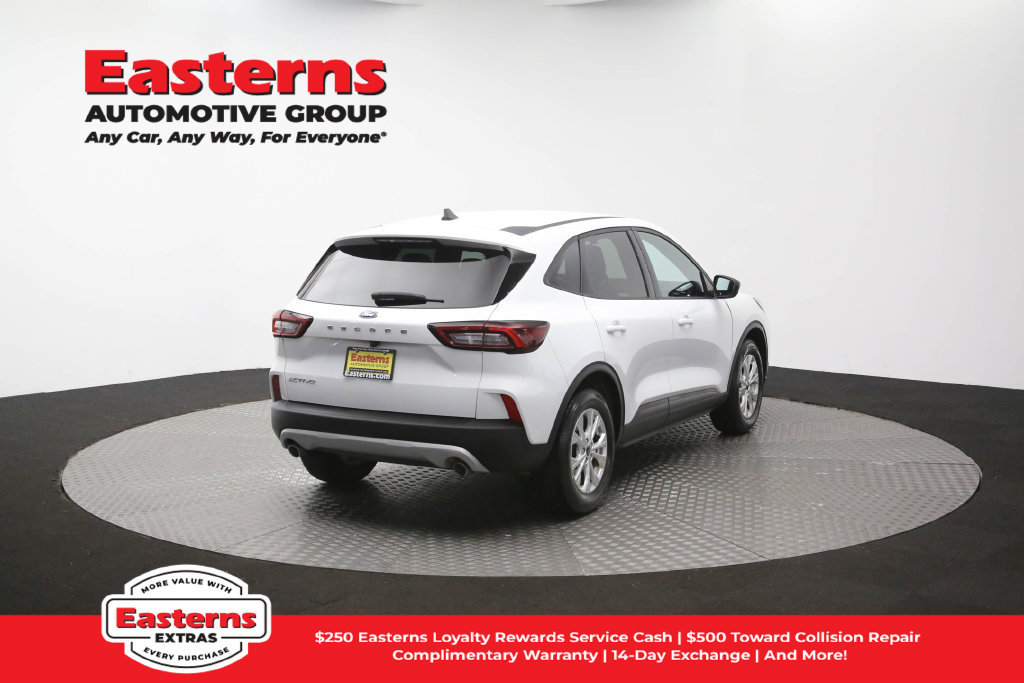 Used 2025 Ford Escape Active FWD image 40