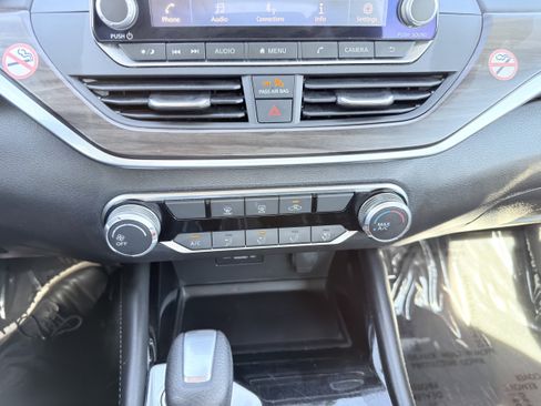 Used 2023 Nissan Altima 2.5 SV FWD image 29