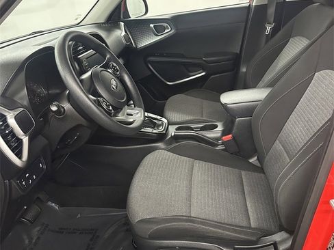 Used 2020 Kia Soul S image 11