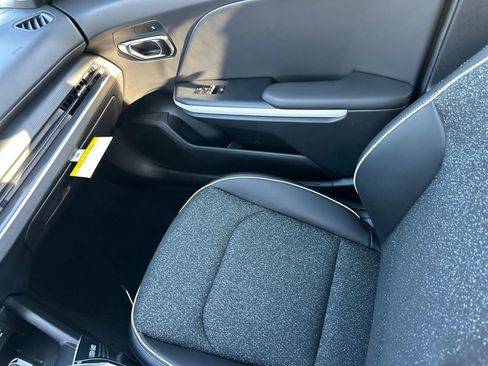 New 2025 Kia K4 GT-Line image 29