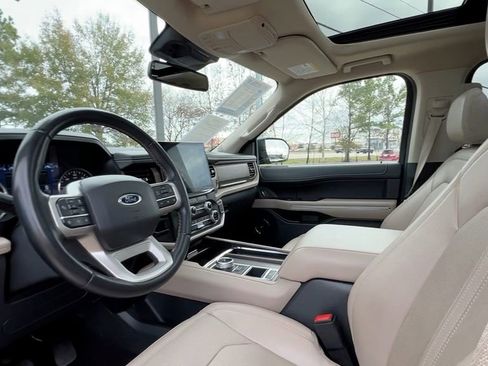 Used 2023 Ford Expedition Limited image 33