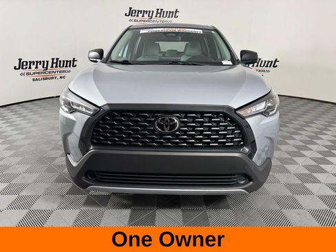 Used 2024 Toyota Corolla Cross L image 5