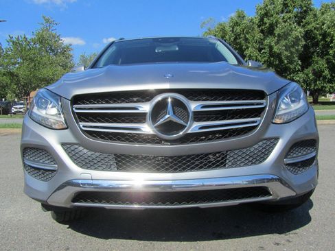 Used 2016 Mercedes-Benz GLE 350 w/ Premium Package image 4