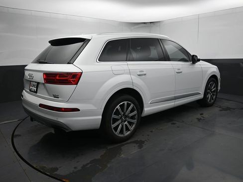 Used 2018 Audi Q7 3.0T Prestige AWD/4WD image 11