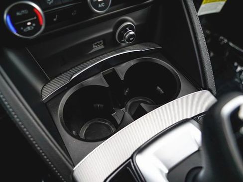 New 2025 Alfa Romeo Stelvio Sprint image 38