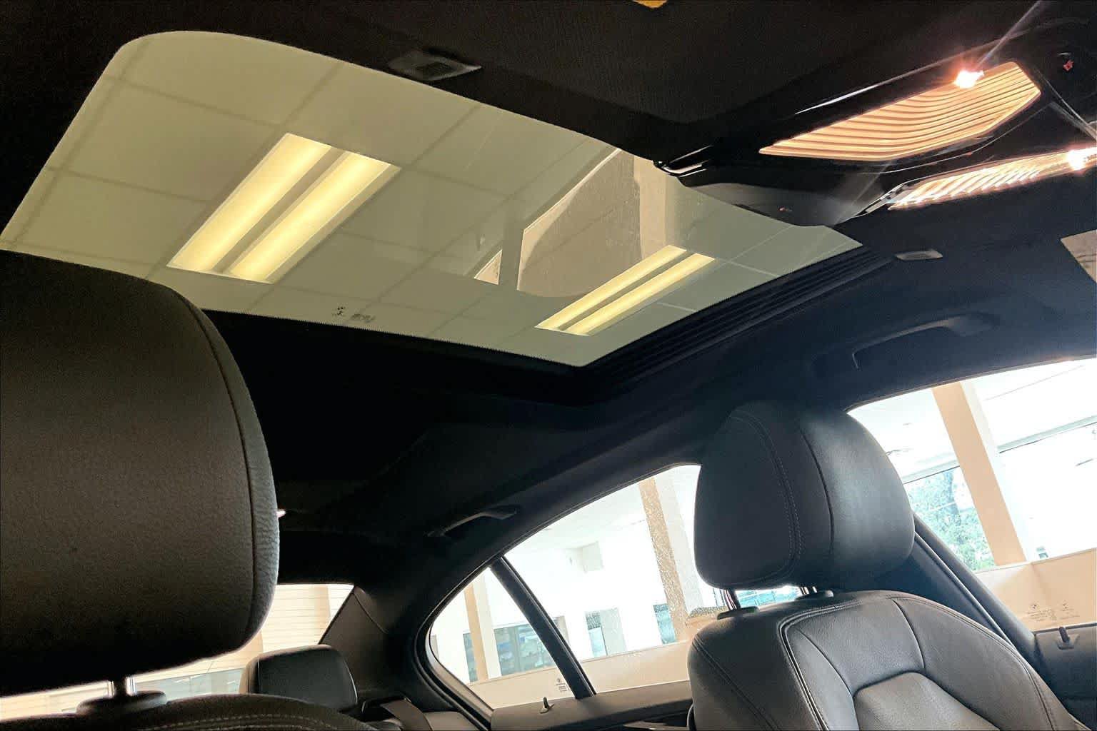 Used 2019 BMW 540i w/ Convenience Package RWD image 12