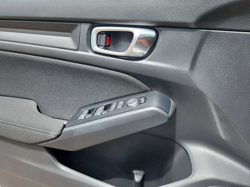 Certified 2026 Honda Civic Sport image 9