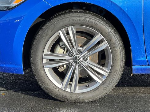 Used 2024 Volkswagen Jetta SE image 24