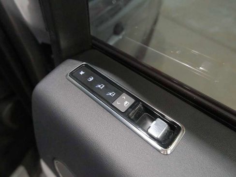Used 2018 Land Rover Range Rover Supercharged AWD/4WD image 31