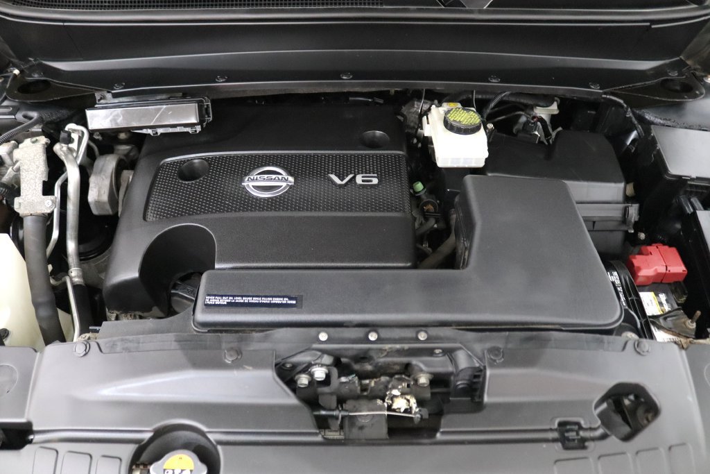 Used 2014 Nissan Pathfinder Platinum w/ Platinum Premium Package AWD/4WD image 30