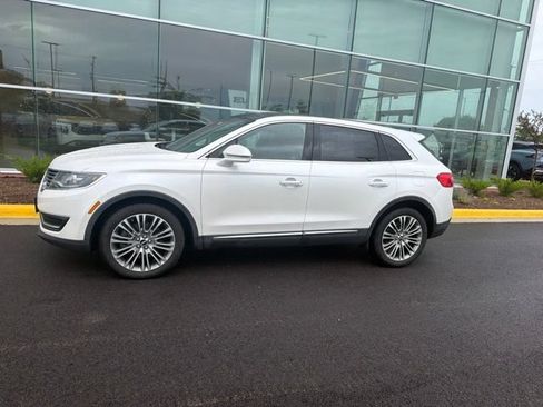 Used 2017 Lincoln MKX Reserve w/ Lincoln MKX Climate Package AWD/4WD image 2
