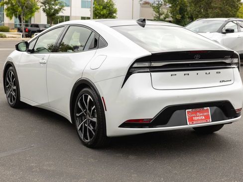 Certified 2023 Toyota Prius Prime FWD image 7