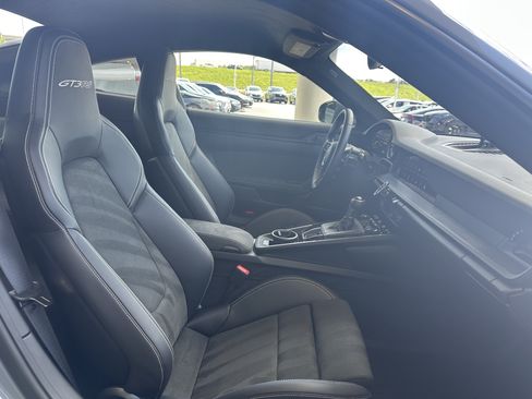 Used 2025 Porsche 911 GT3 RS RWD image 36