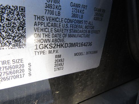 Used 2021 GMC Yukon XL AT4 w/ AT4 Premium Plus Package AWD/4WD image 6