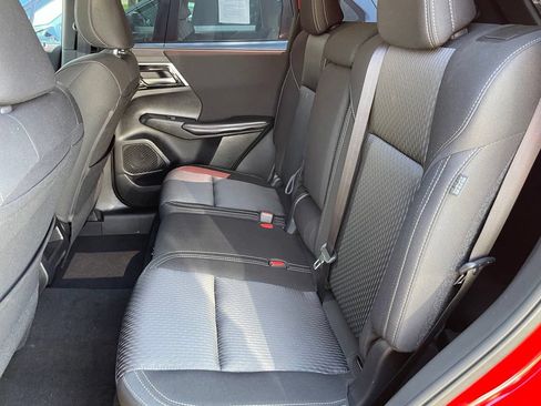 Used 2024 Mitsubishi Outlander ES AWD/4WD image 7