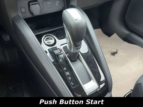 Certified 2025 Nissan Versa SR w/ Trunk Package FWD image 10