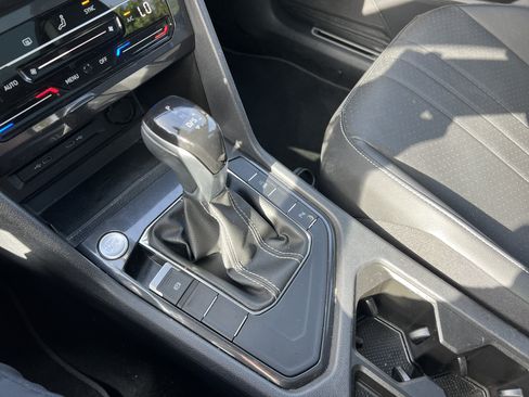 Used 2023 Volkswagen Tiguan SE R-Line FWD image 23
