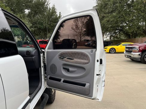 Used 2001 Dodge Ram 3500 Truck SLT image 30